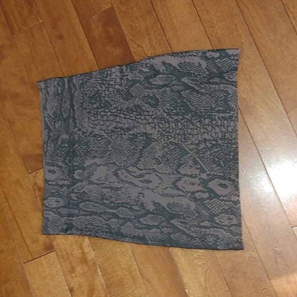 BCBGMaxAzria Skirt Snakeskin Print Size L - Picture 2 of 7
